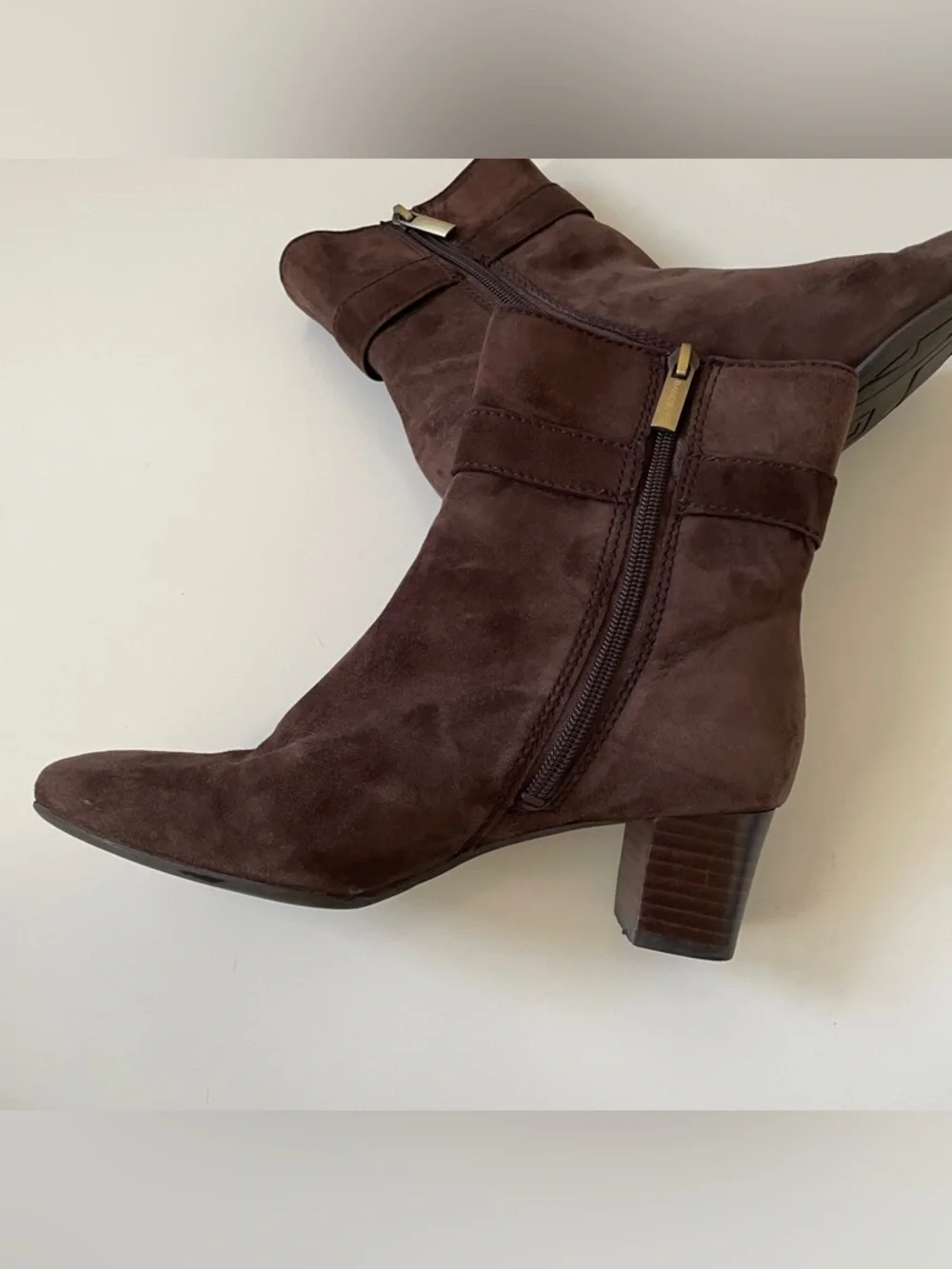Bandolino Brown Suede Heeled Boots, Size 6 Leather Upper with Gold Accents - Picture 5 of 10